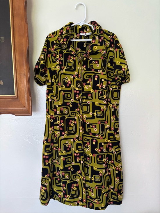 Rampage Dresses & Skirts - Vintage Rampage Olive Green Geometric Floral Mini Dress